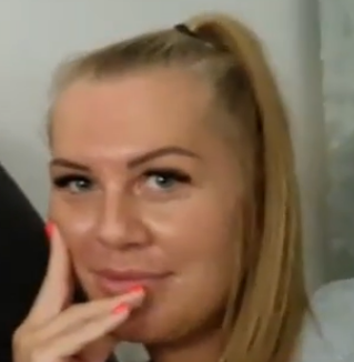 Fájl:Mayerlaura.png