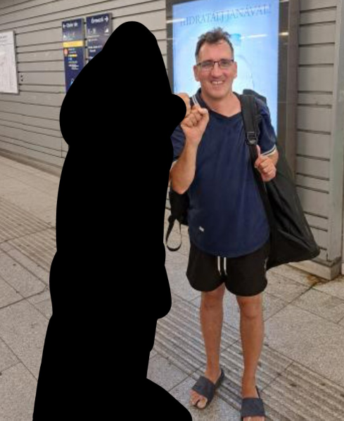 Fájl:Pedofilsimogatoval.png