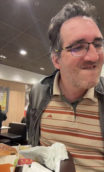 Fájl:Ragyujtomahazat.jpeg