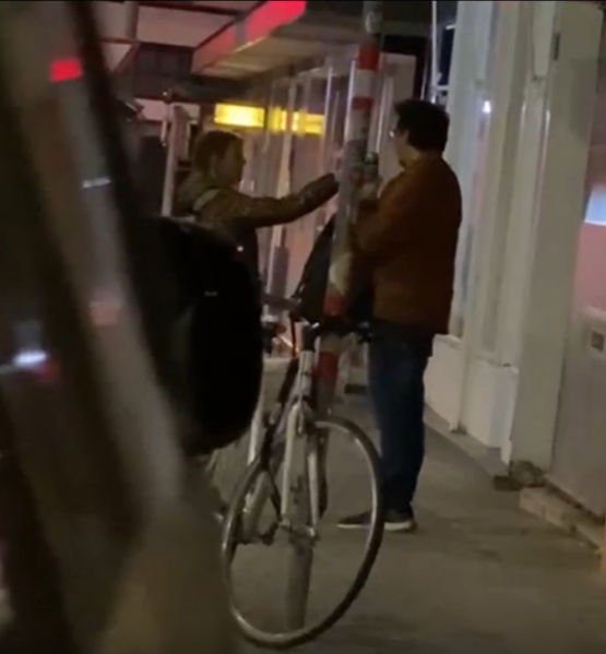 Fájl:Paparazzi.png
